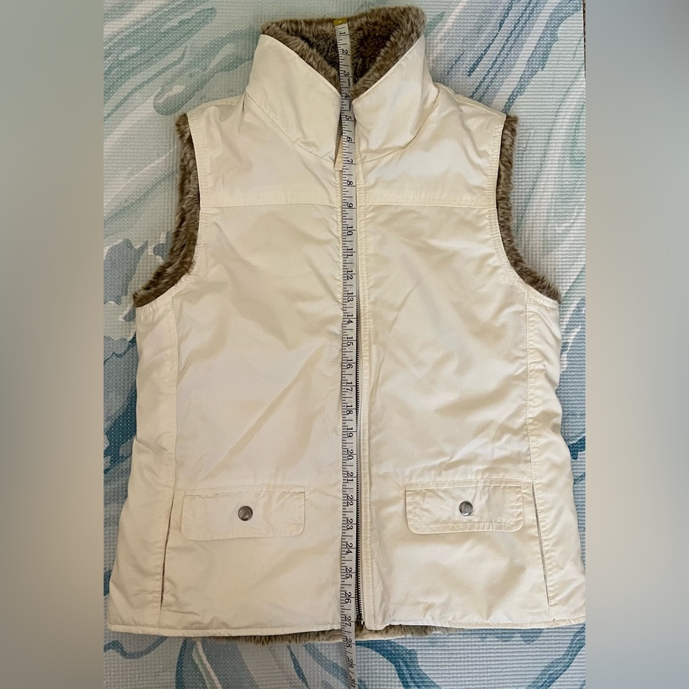 YKK Faux Fur Lined White Vest Size Medium